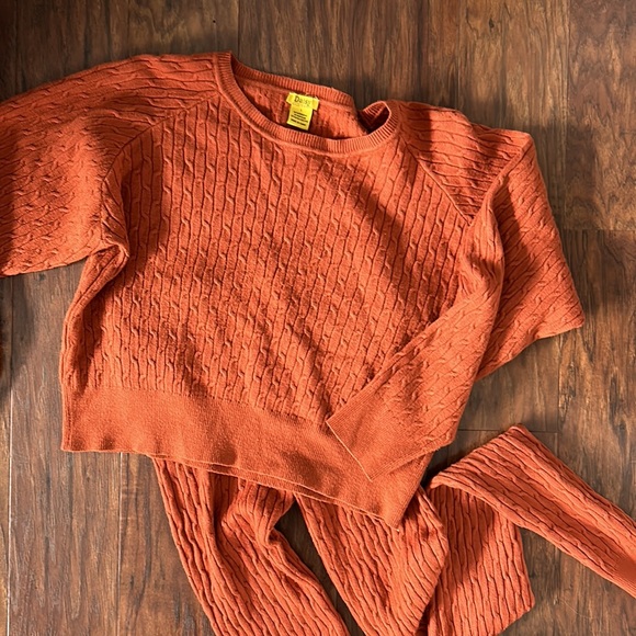 Sweater cardigan & pant set - Picture 4 of 5